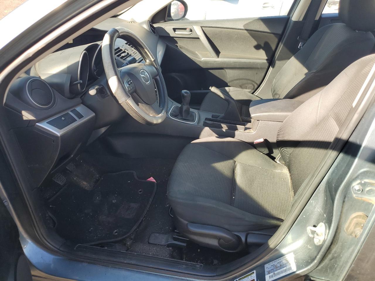 2013 MAZDA 3