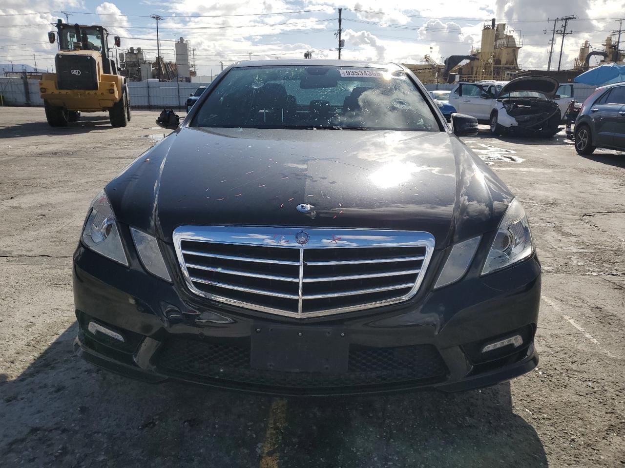 2011 MERCEDES-BENZ E-Class