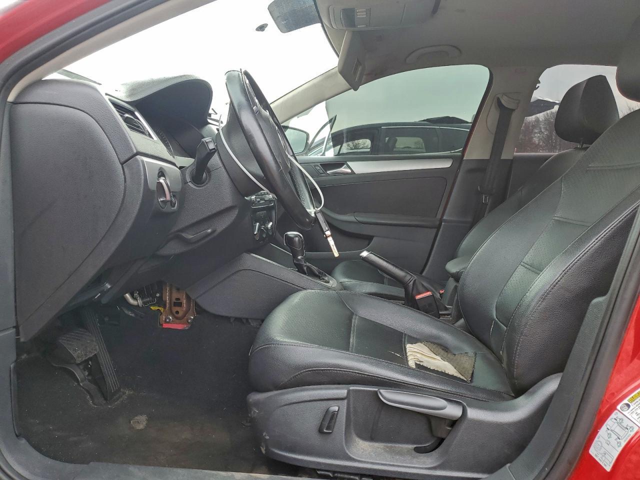 2013 VOLKSWAGEN JETTA