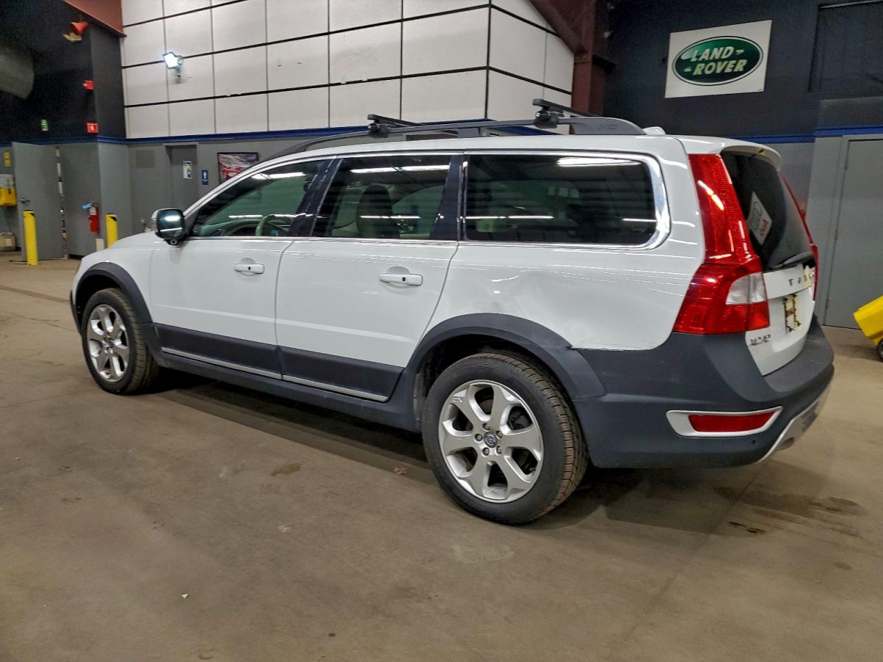 2010 VOLVO XC70