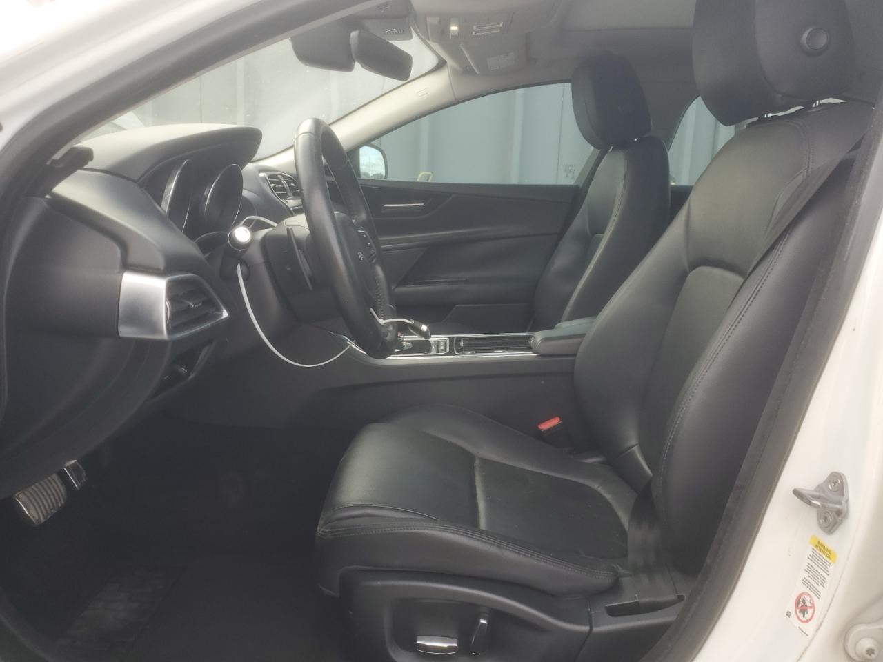2019 JAGUAR XE