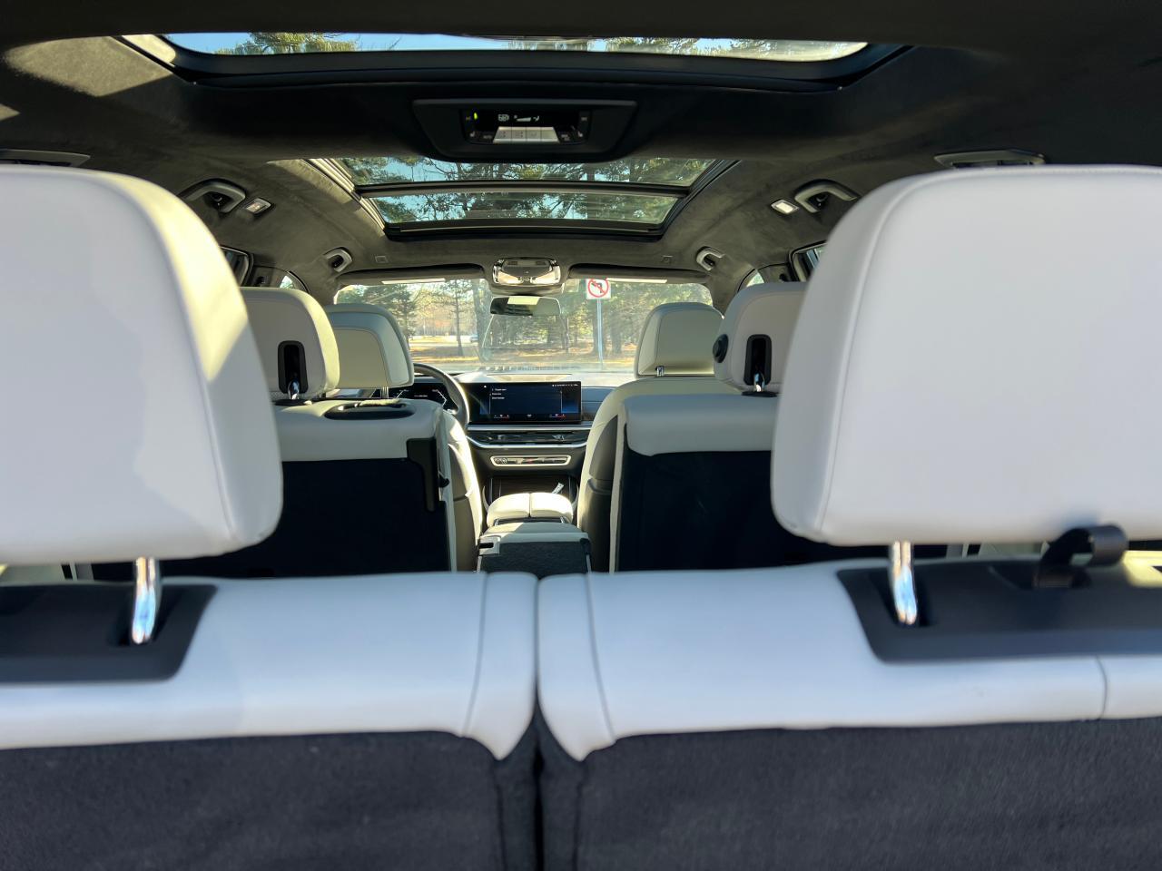 2023 BMW X7