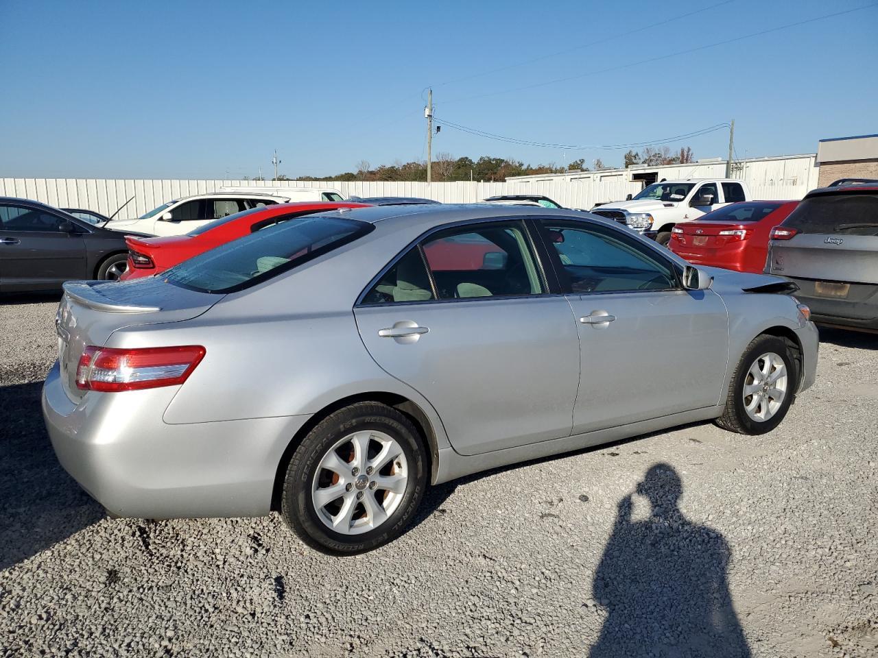 2011 TOYOTA CAMRY