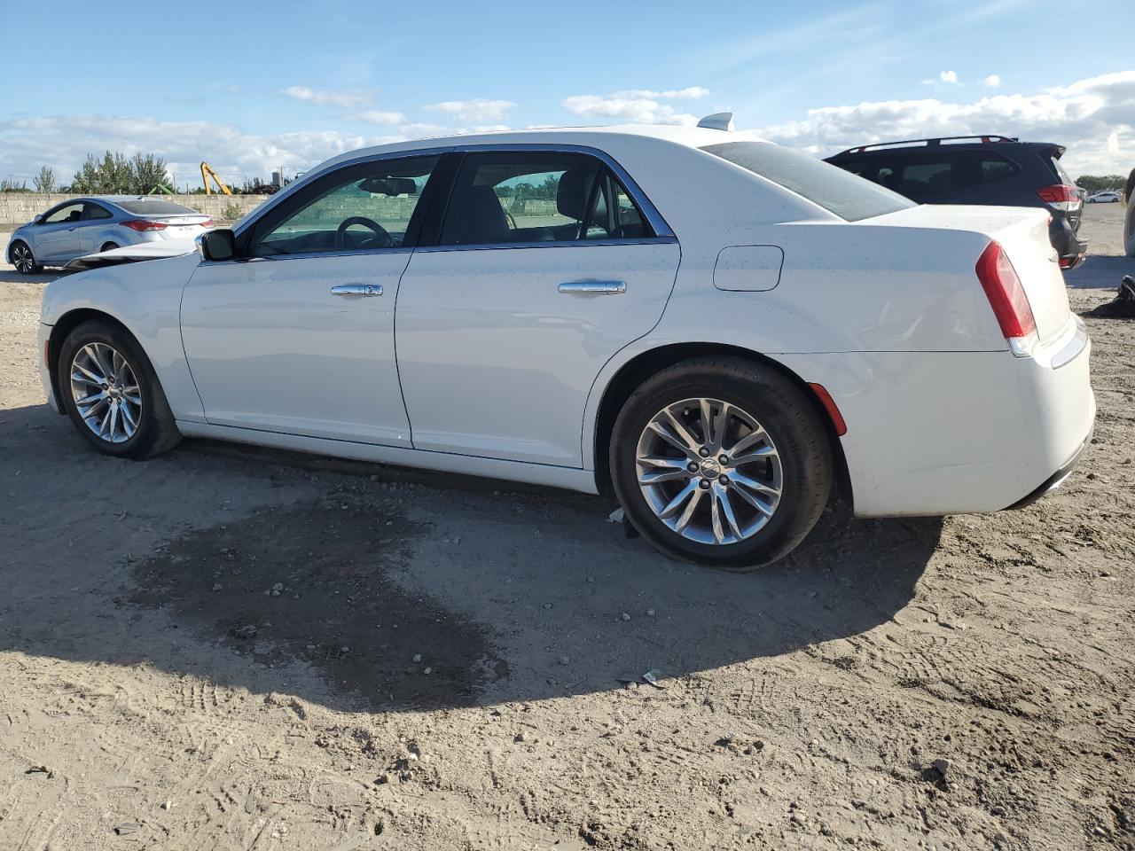2017 CHRYSLER 300