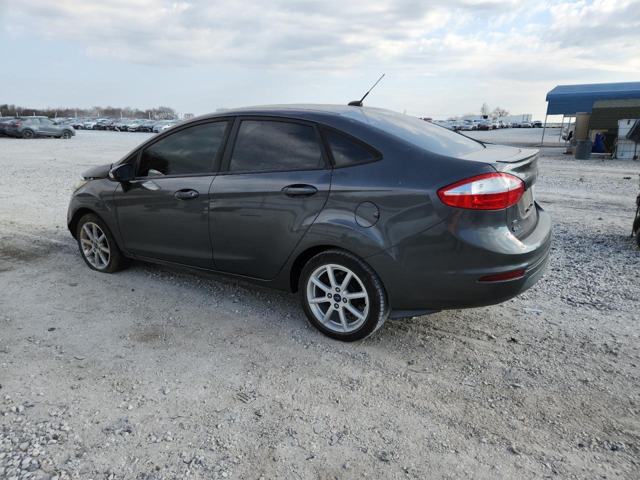2016 FORD Fiesta