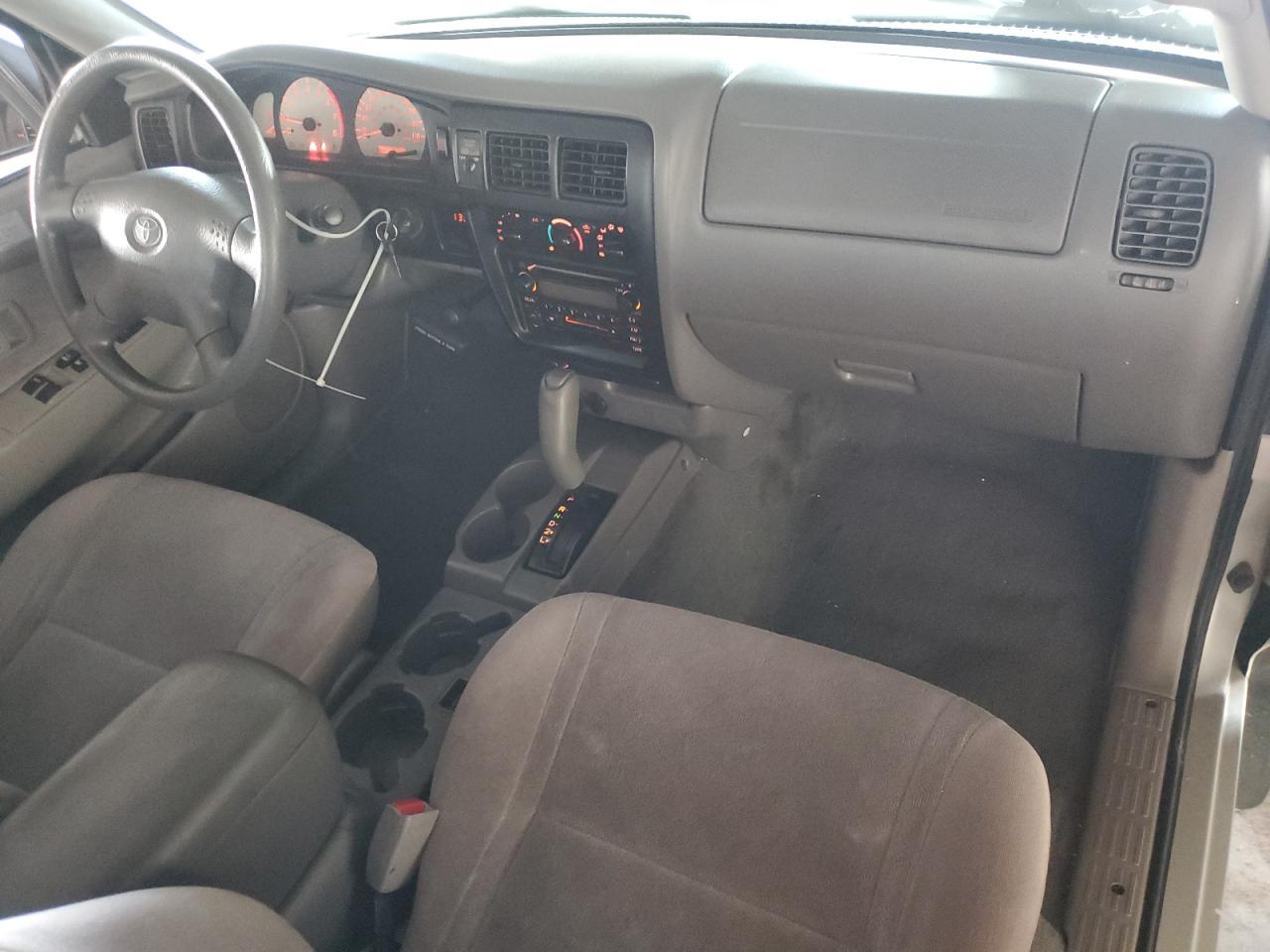 2001 TOYOTA TACOMA