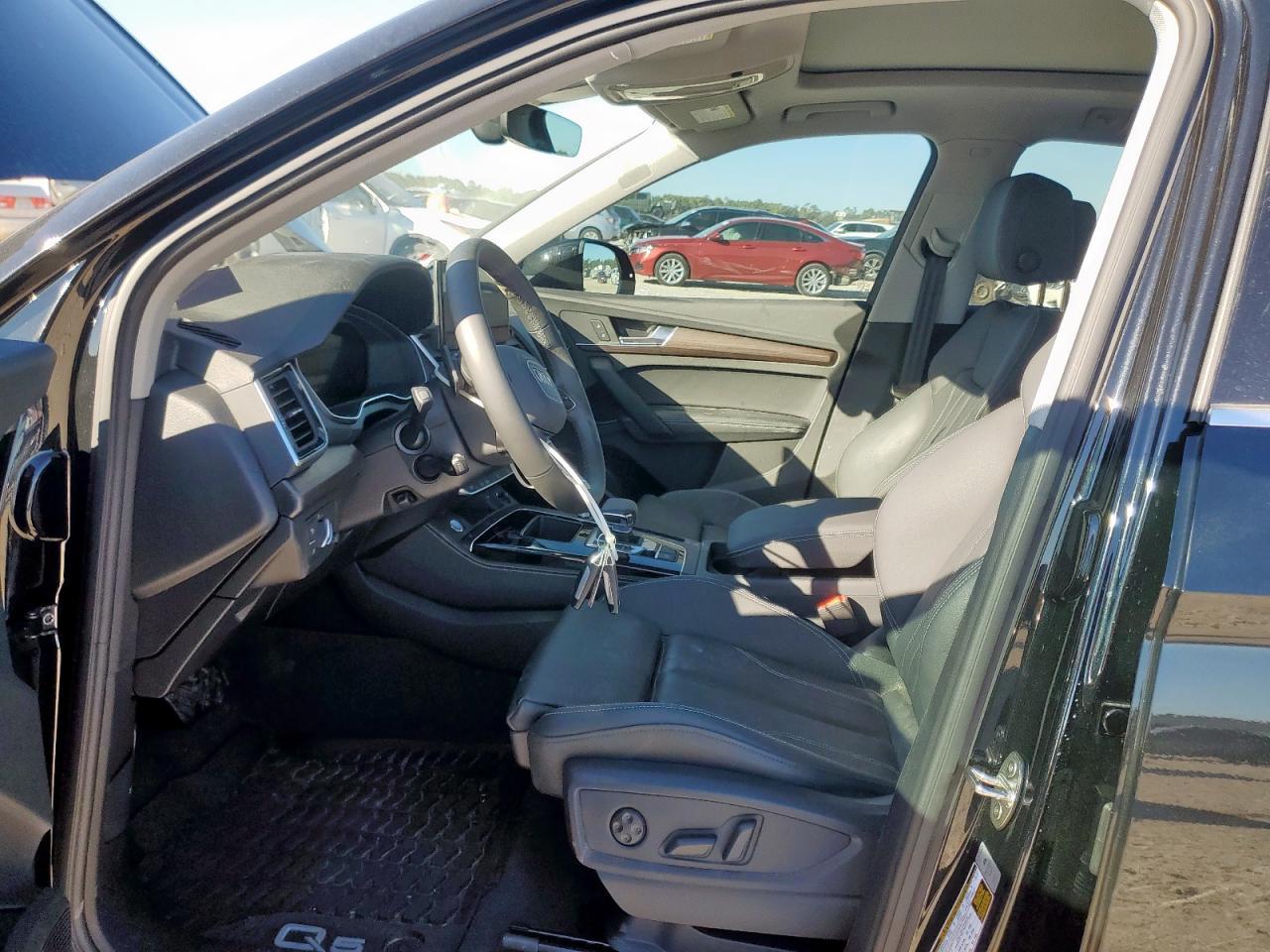 2025 AUDI Q5
