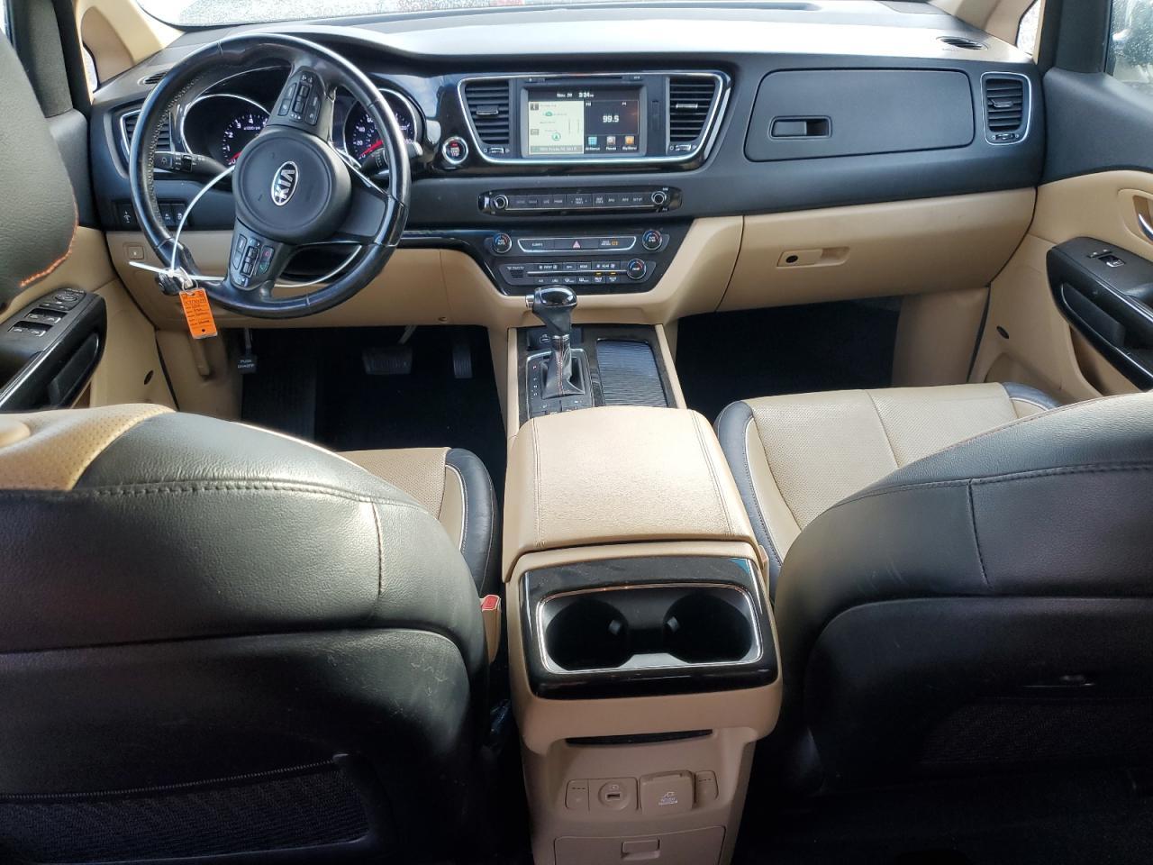 2016 KIA SEDONA