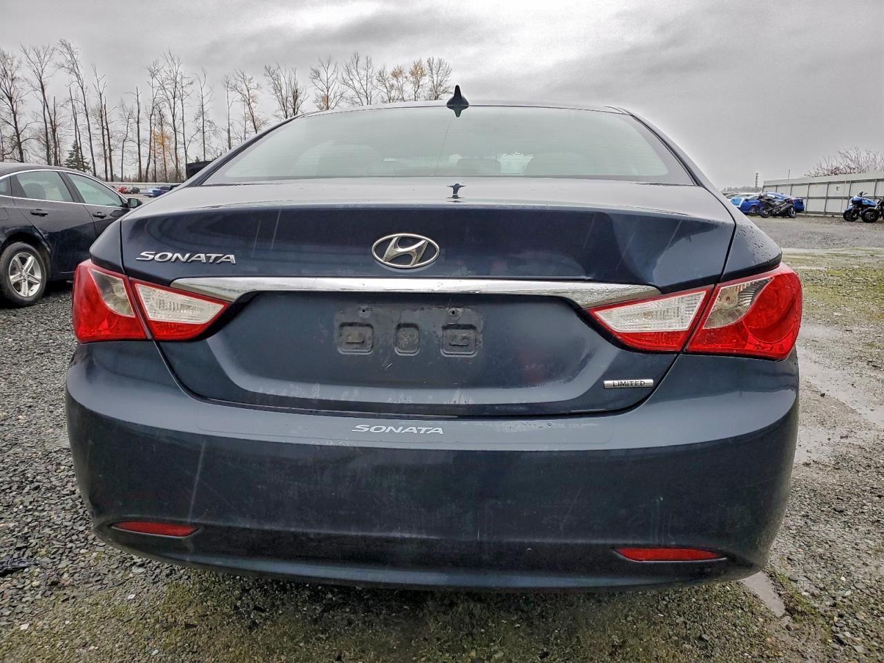 2013 HYUNDAI SONATA
