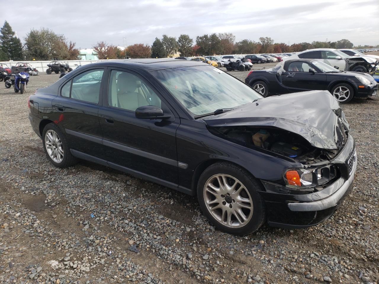 2004 VOLVO S60