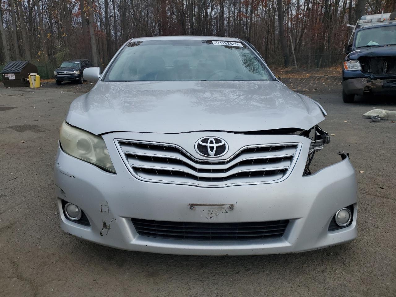 2011 TOYOTA CAMRY