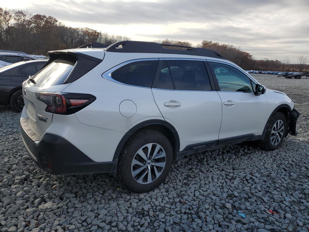 2020 SUBARU Outback