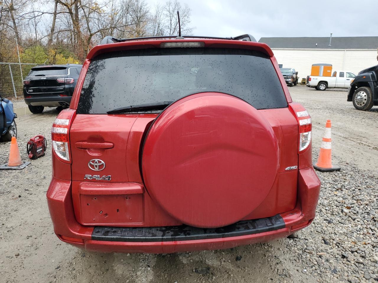 2011 TOYOTA RAV4