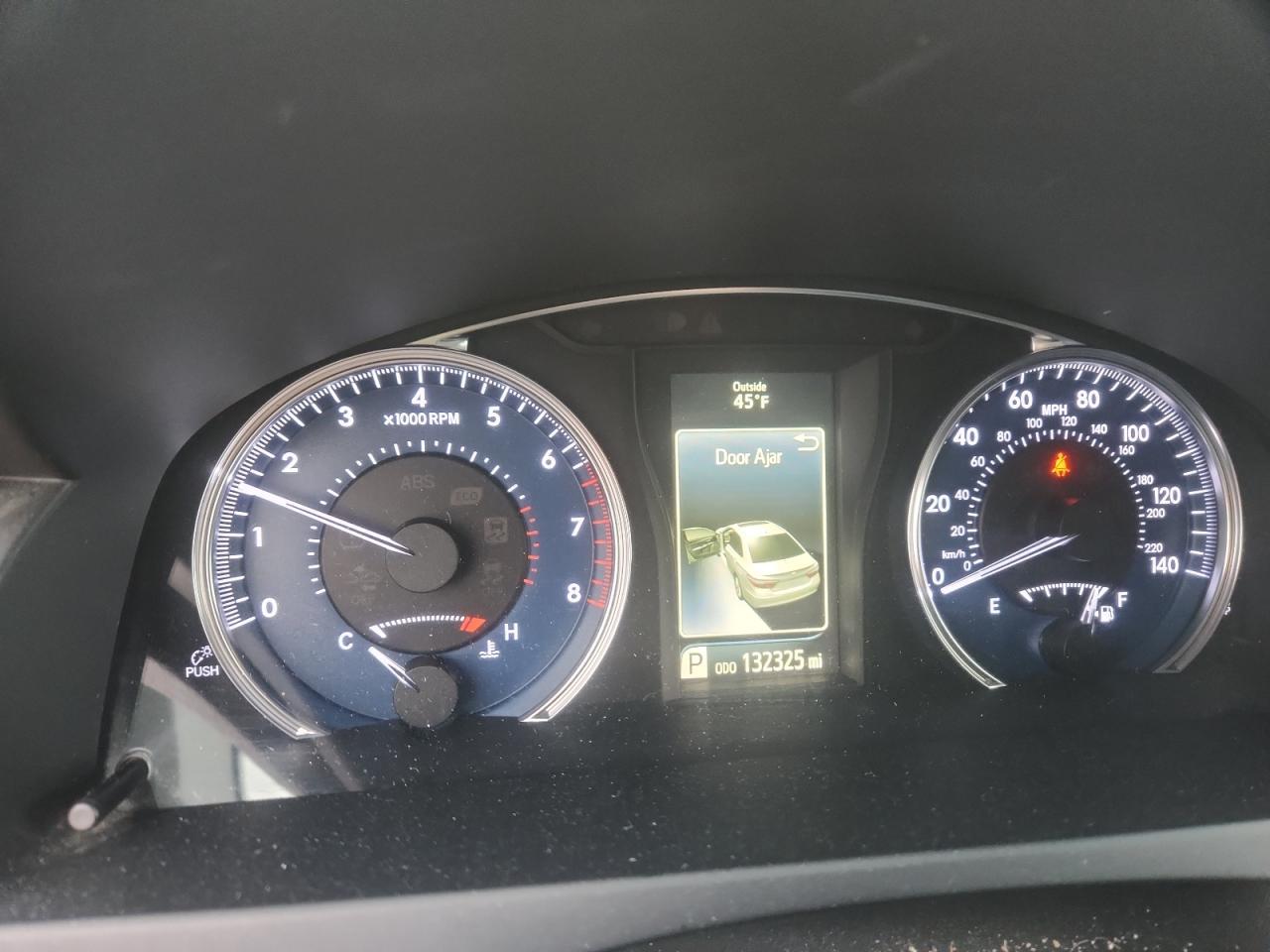 2016 TOYOTA CAMRY