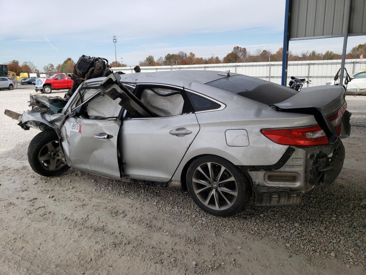 2017 HYUNDAI Azera