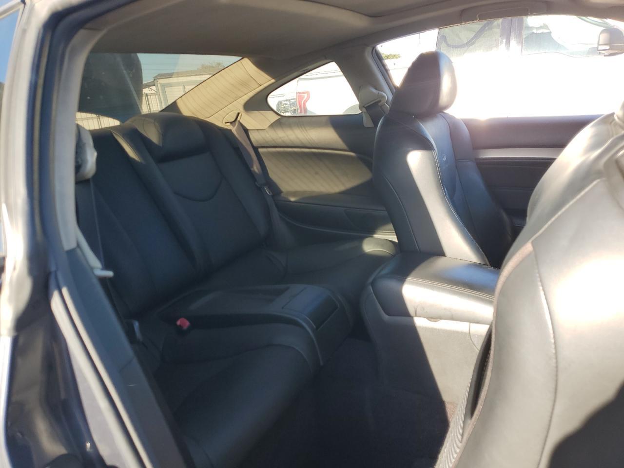 2012 INFINITI G37
