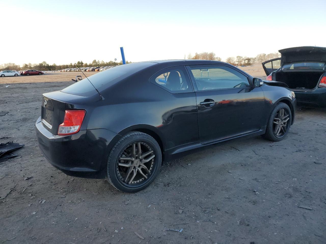 2011 TOYOTA SCION