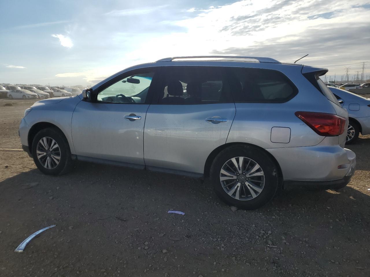 2017 NISSAN PATHFINDER