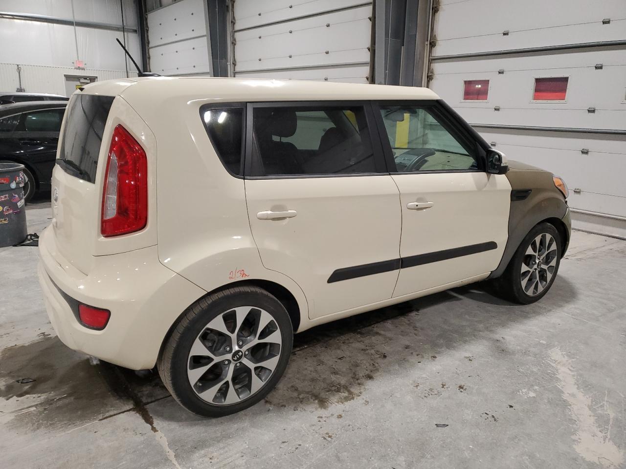 2013 KIA SOUL