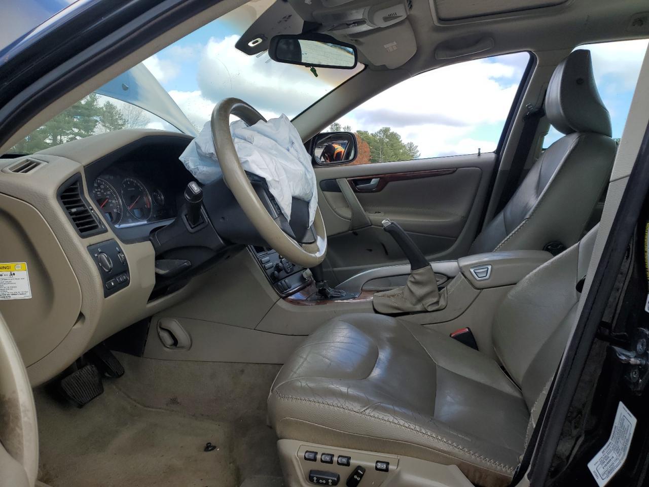 2005 VOLVO XC70