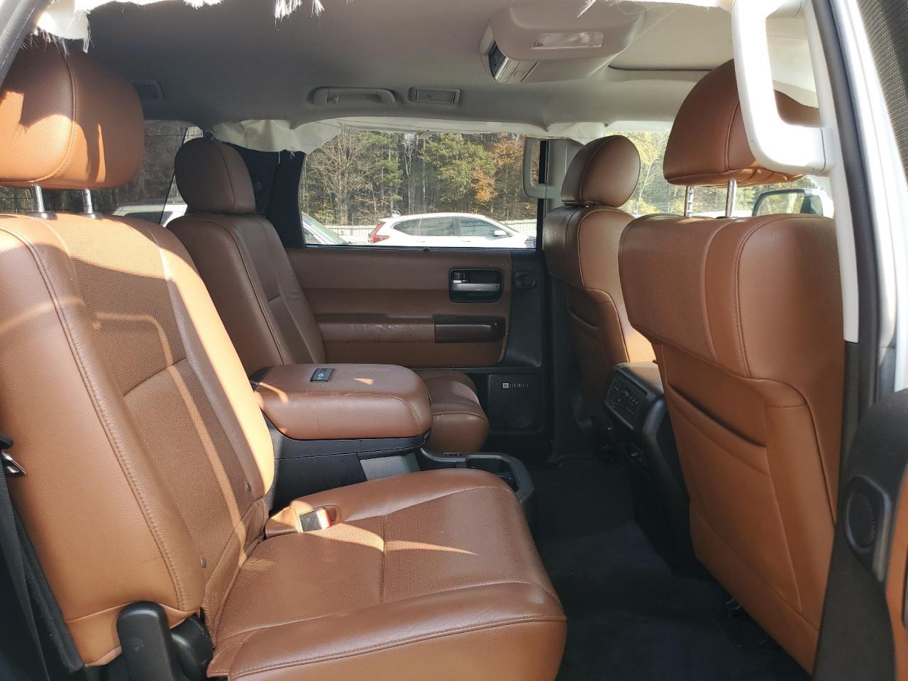 2017 TOYOTA Sequoia