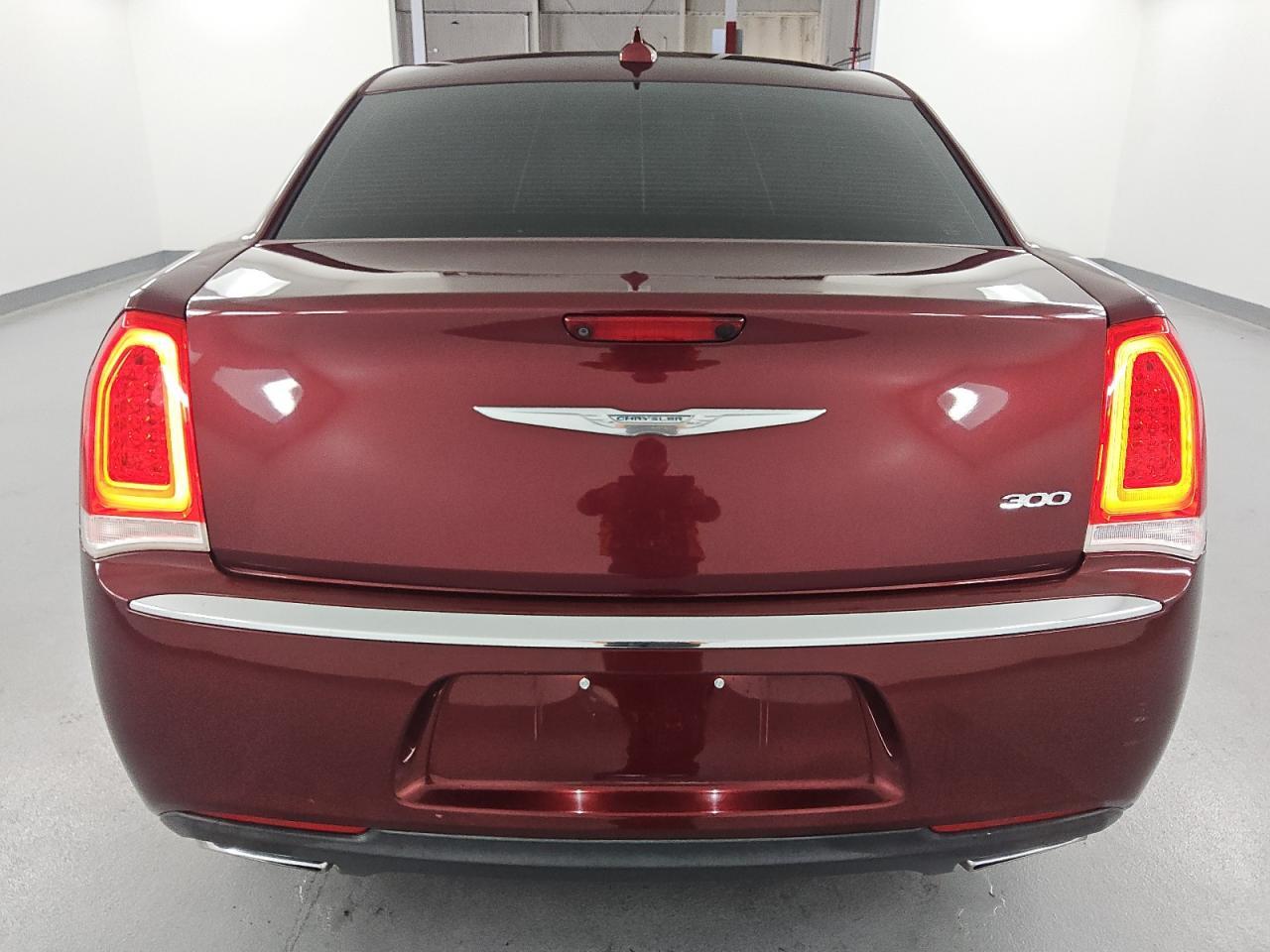 2017 CHRYSLER 300