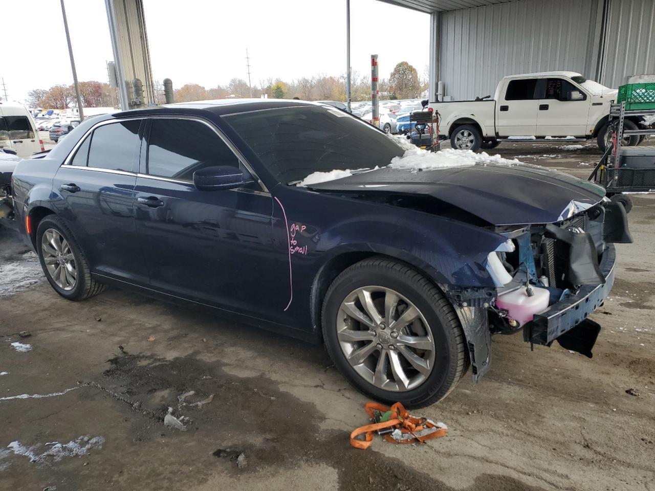 2015 CHRYSLER 300