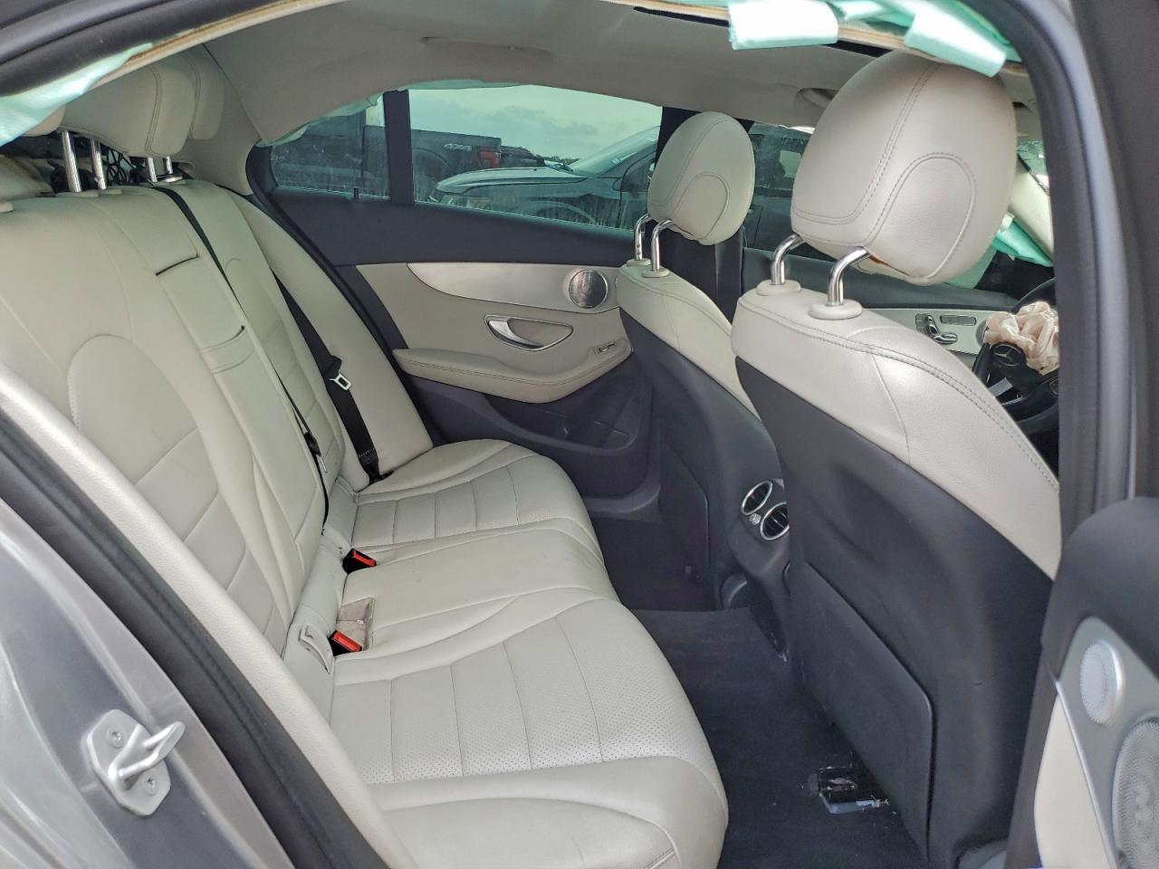 2016 MERCEDES-BENZ C-CLASS