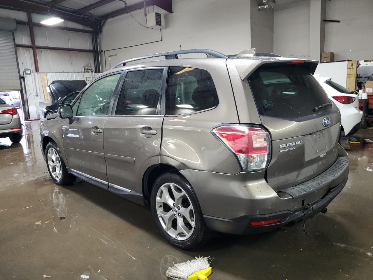 2018 SUBARU FORESTER