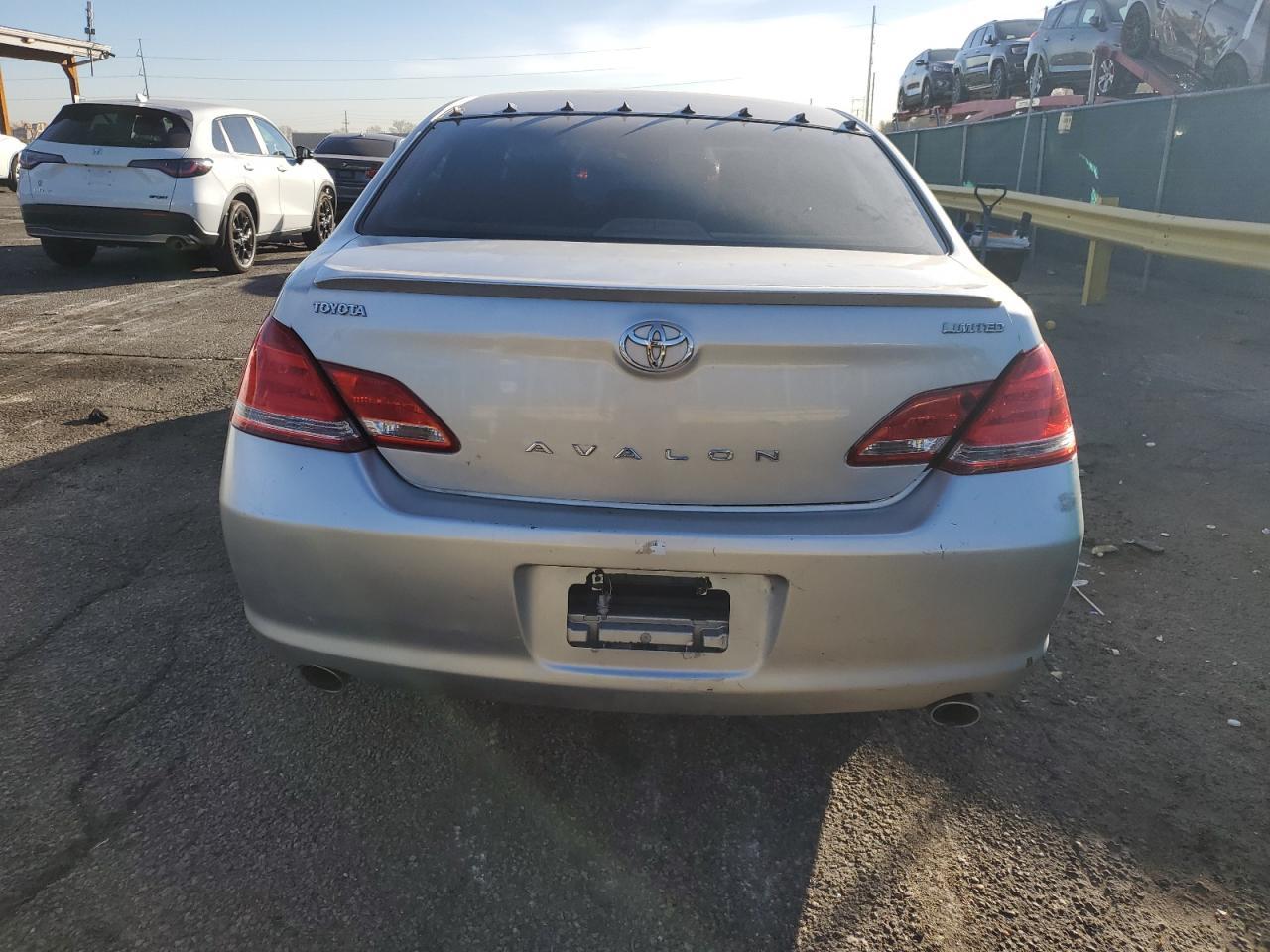 2007 TOYOTA Avalon