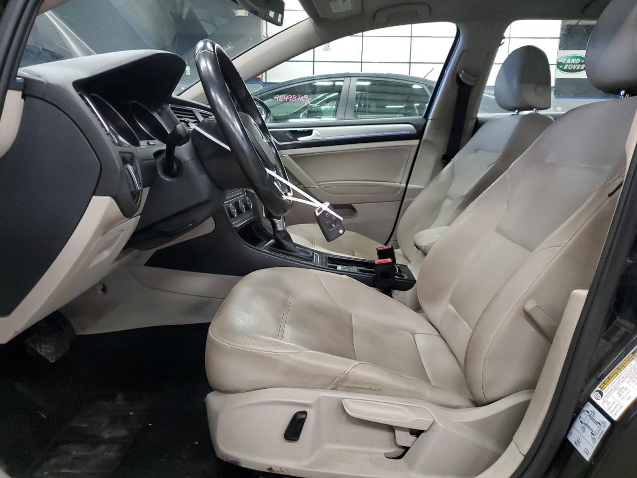 2016 VOLKSWAGEN e-Golf