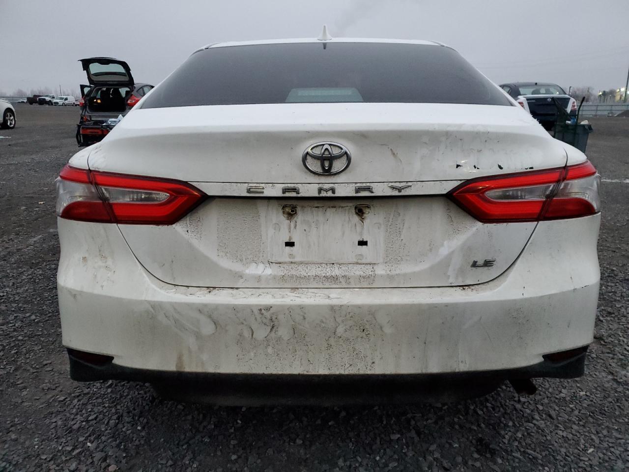 2018 TOYOTA CAMRY