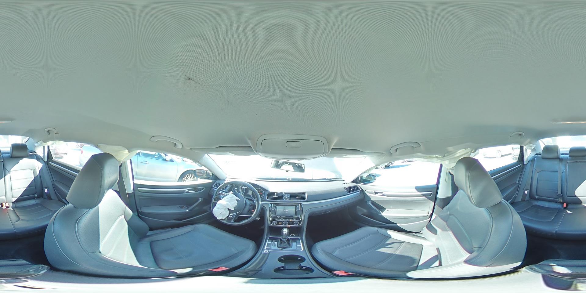 2017 VOLKSWAGEN Passat
