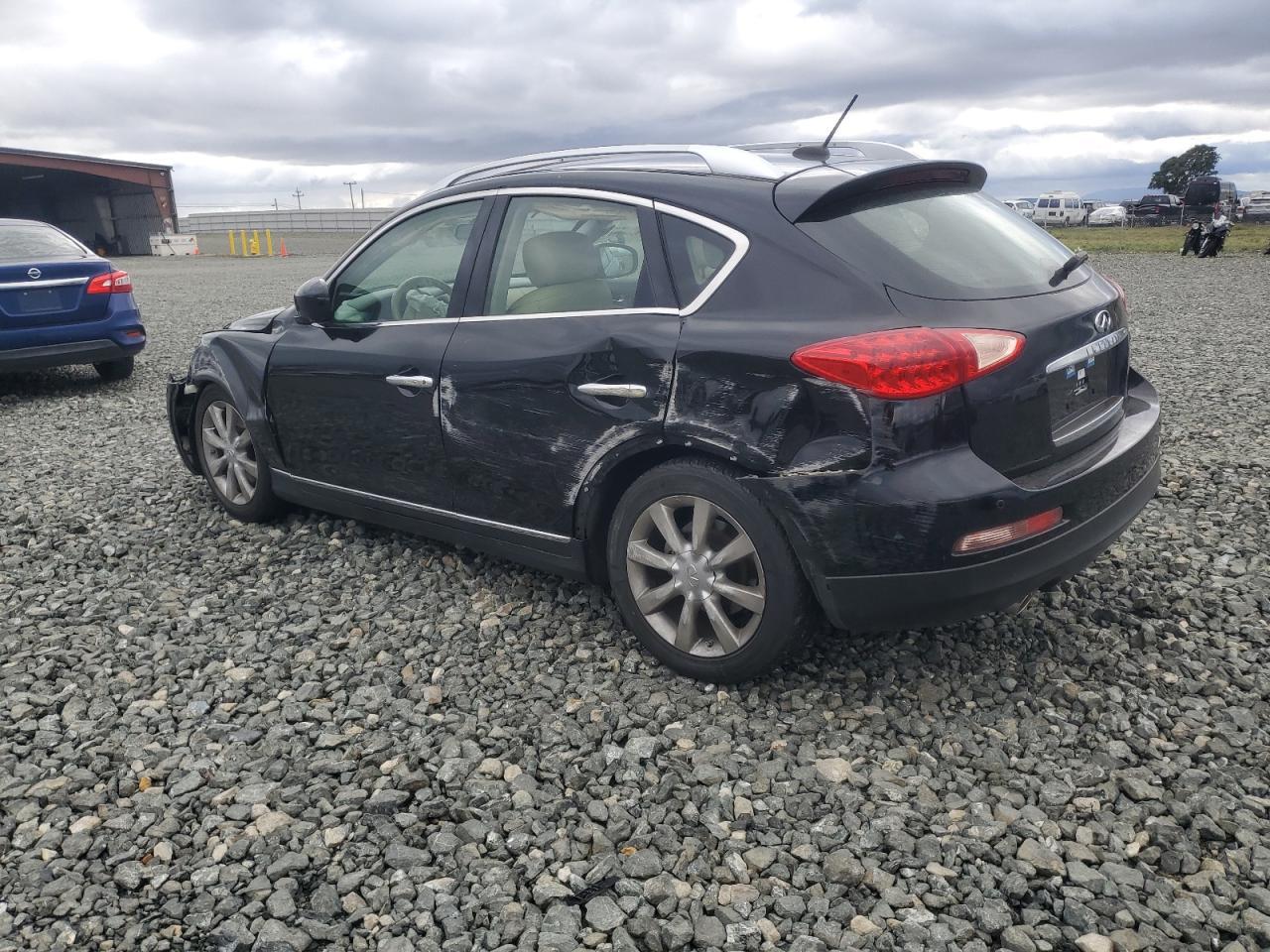 2011 INFINITI EX35