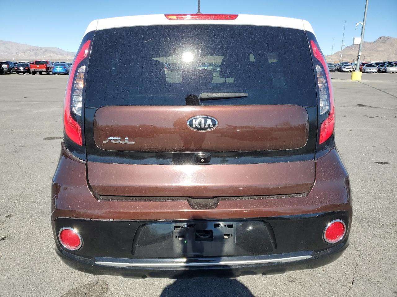 2017 KIA SOUL