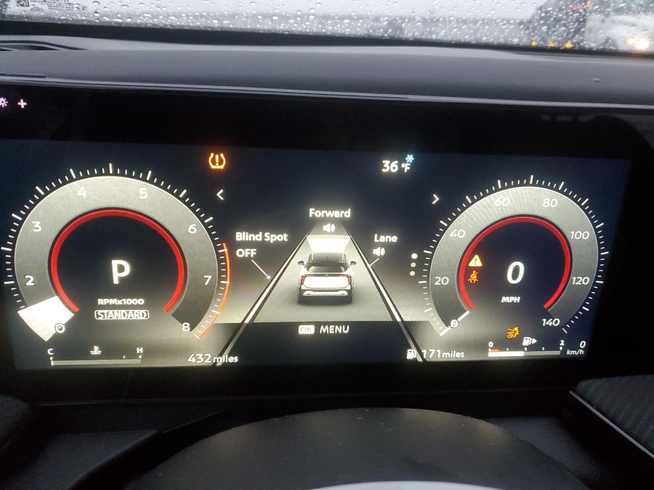2025 NISSAN KICKS