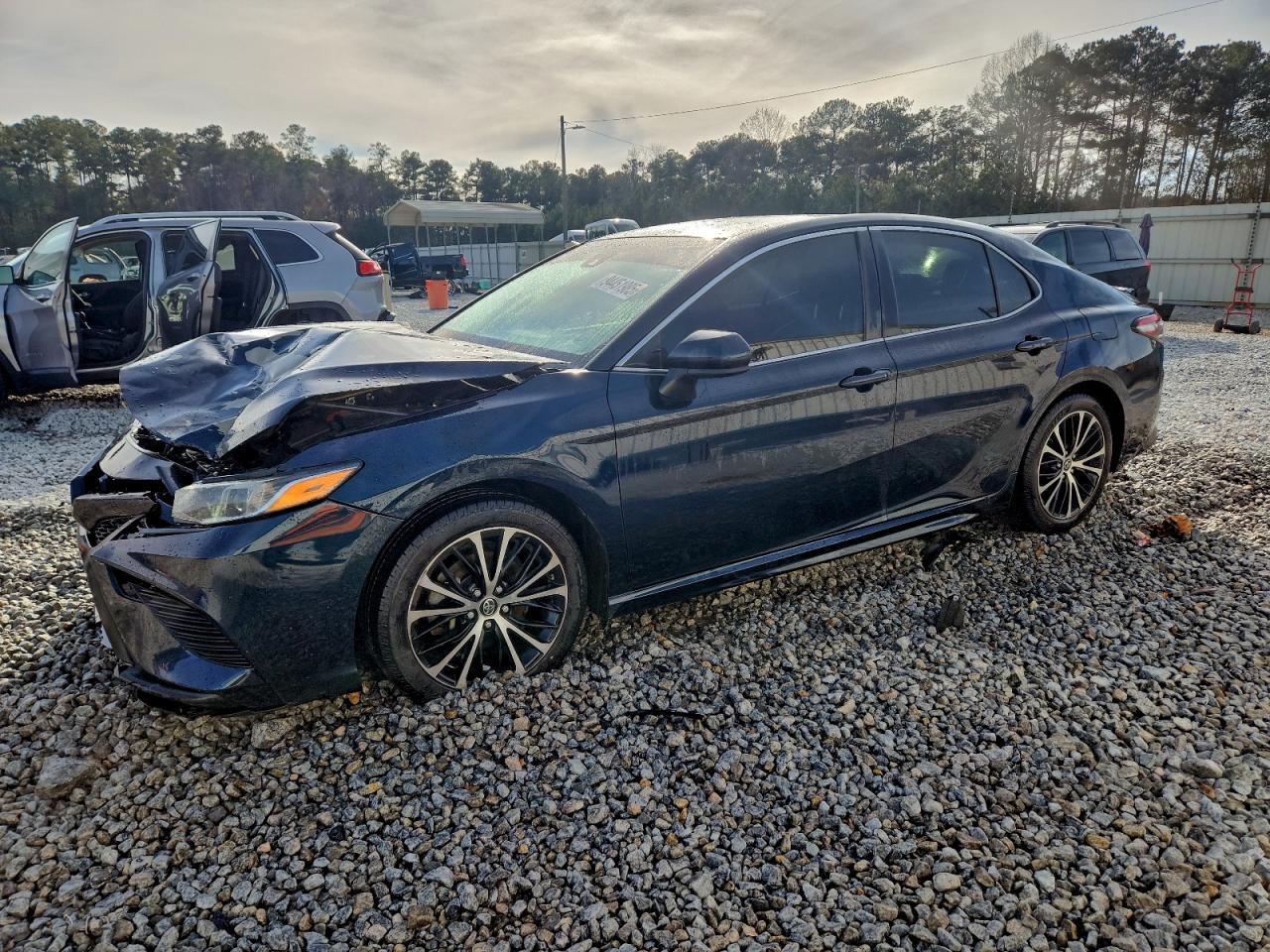 2018 TOYOTA CAMRY