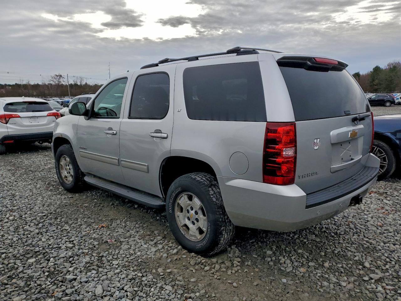 2011 CHEVROLET Tahoe