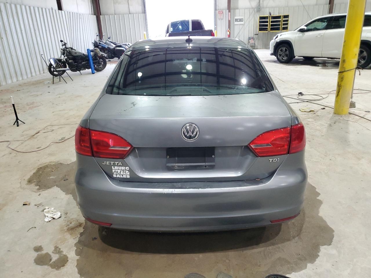 2012 VOLKSWAGEN JETTA
