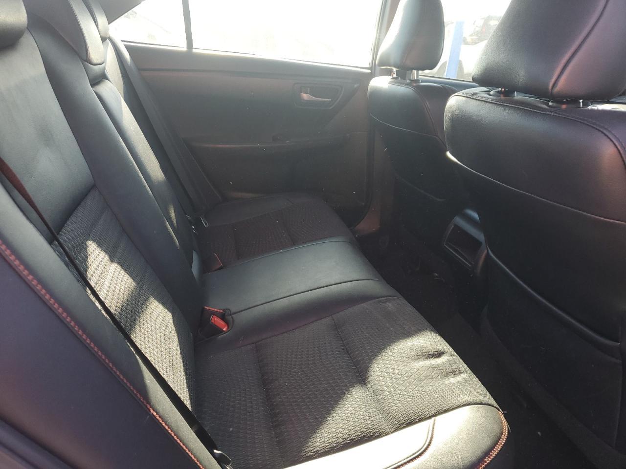 2015 TOYOTA CAMRY