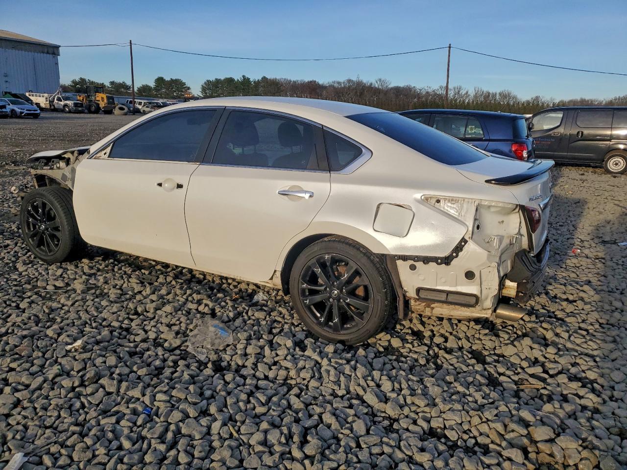 2017 NISSAN ALTIMA