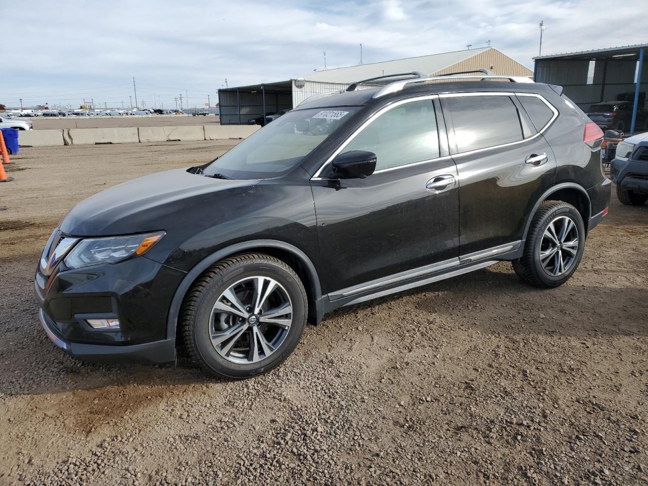 2017 NISSAN ROGUE