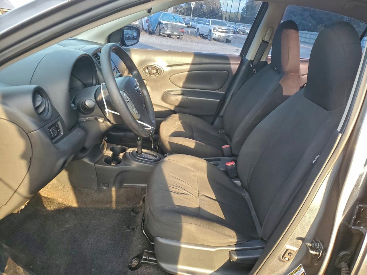 2017 NISSAN VERSA