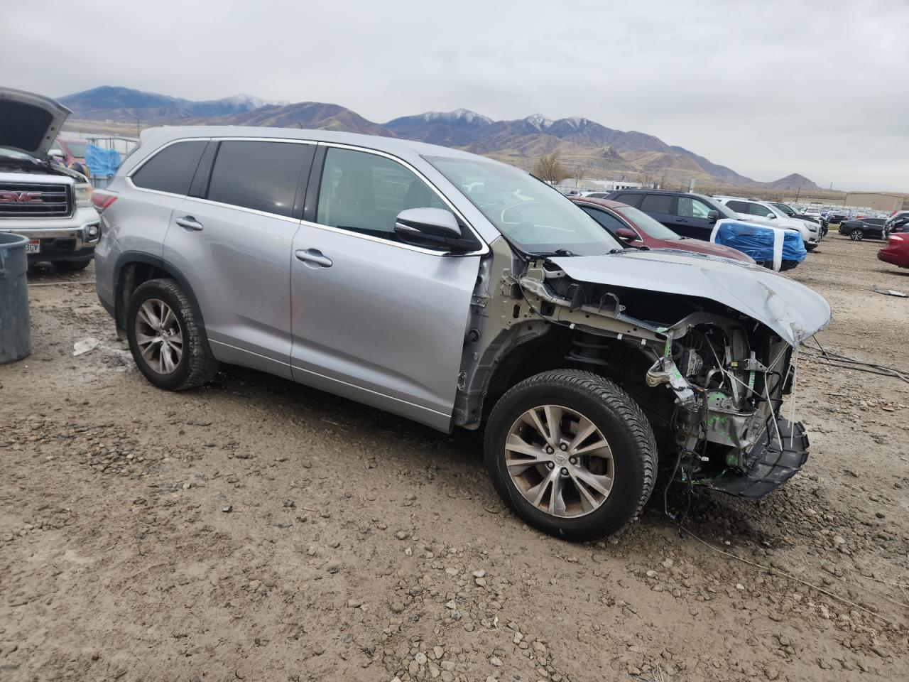 2015 TOYOTA HIGHLANDER
