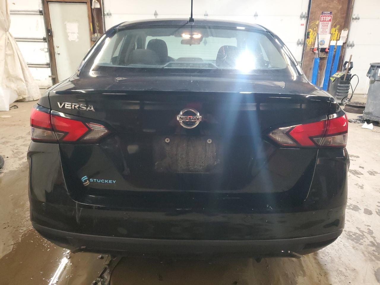 2021 NISSAN VERSA