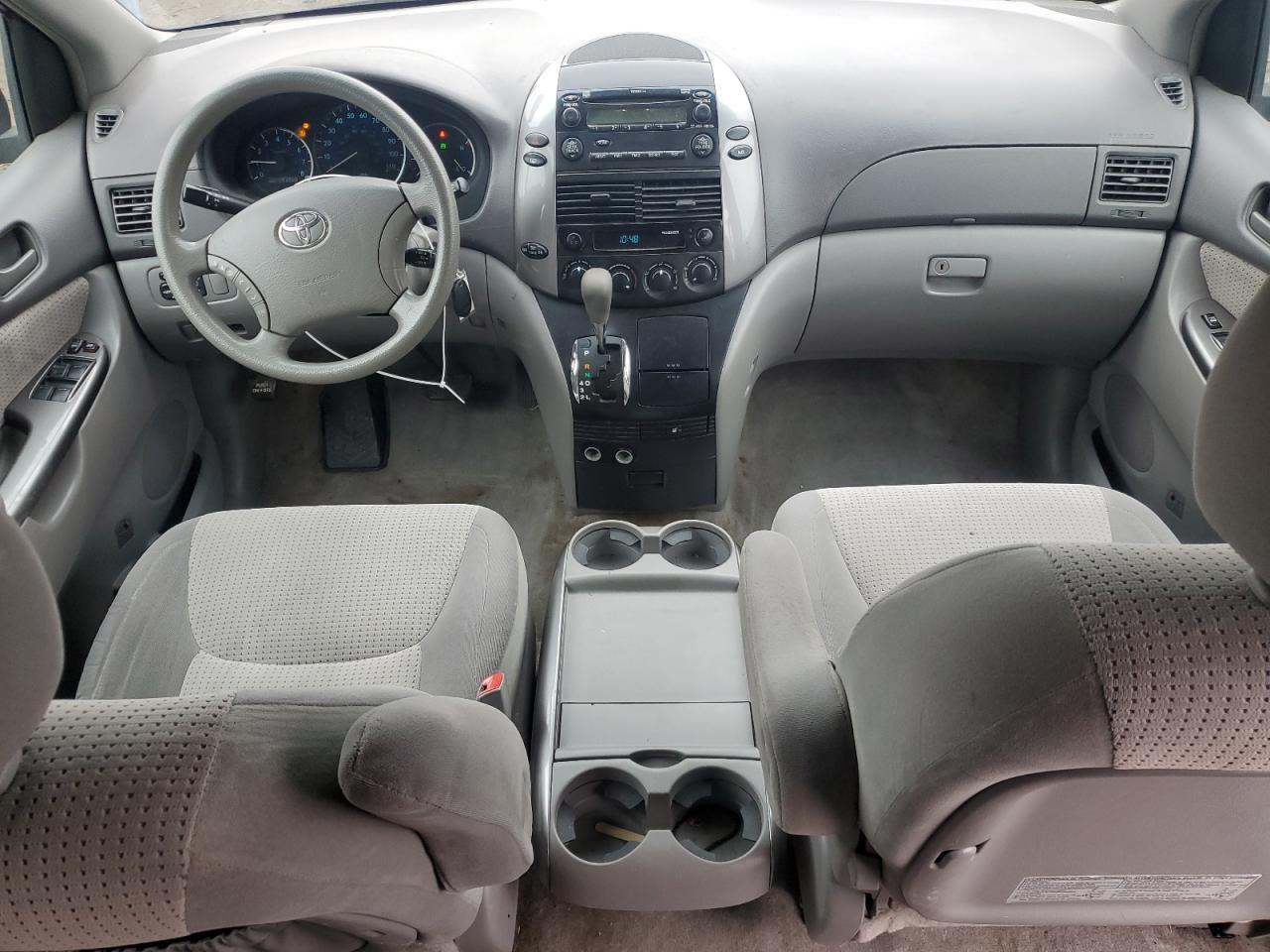 2007 TOYOTA SIENNA