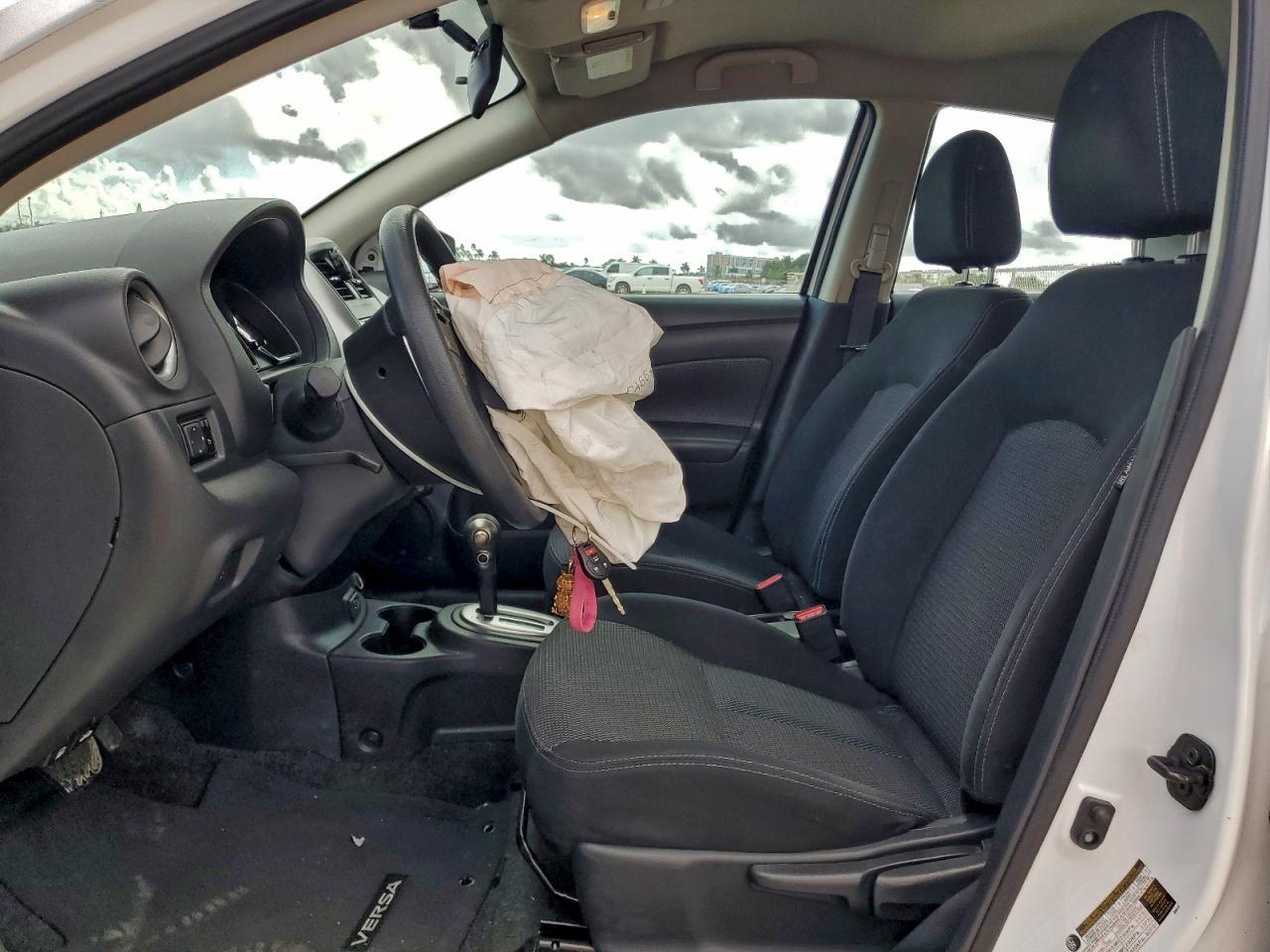 2019 NISSAN VERSA