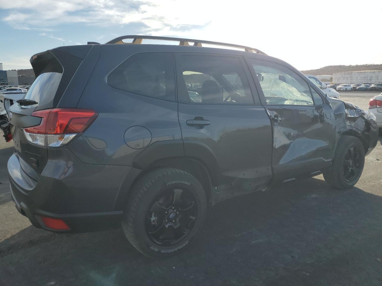 2024 SUBARU FORESTER