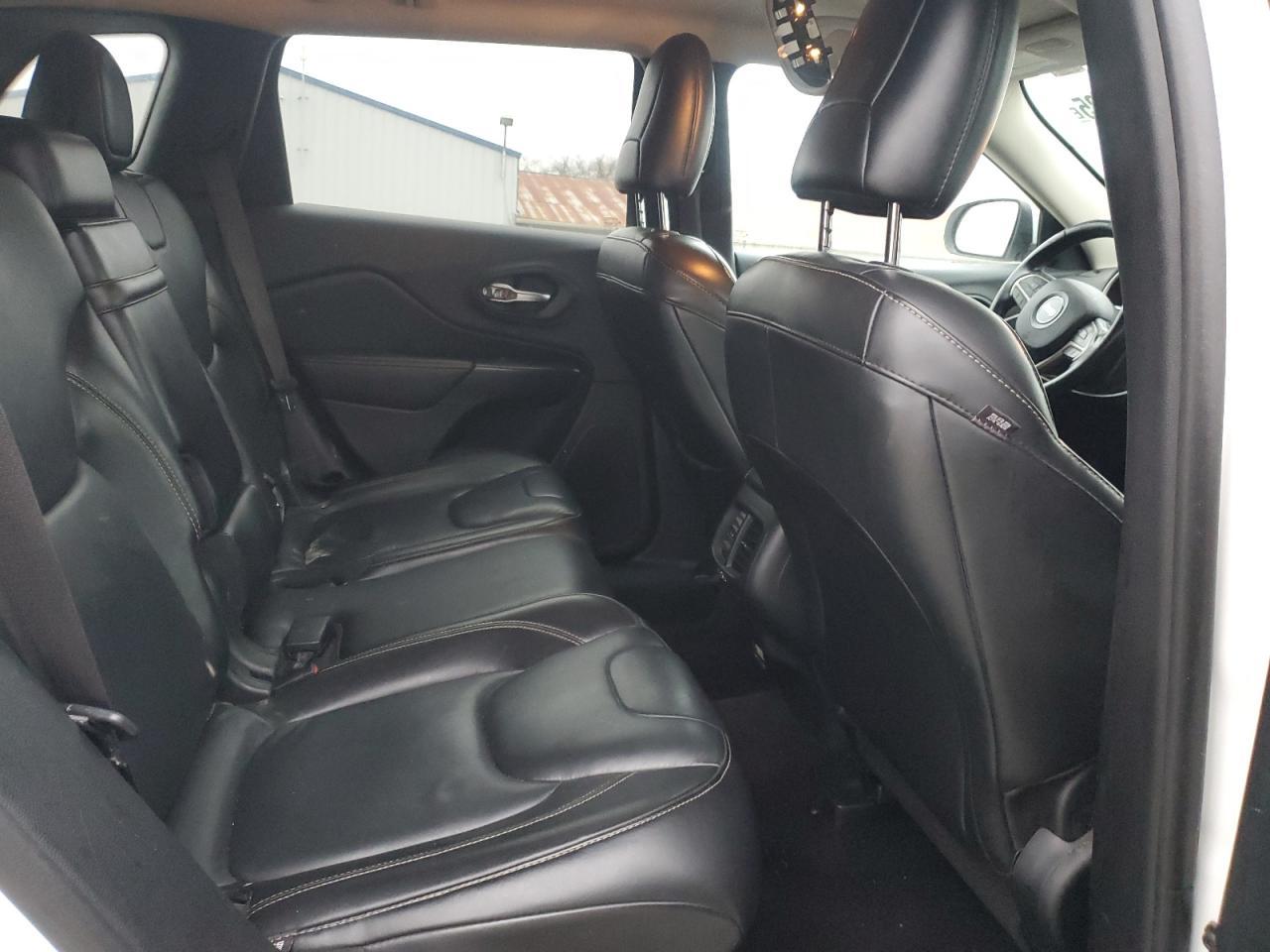 2016 JEEP CHEROKEE