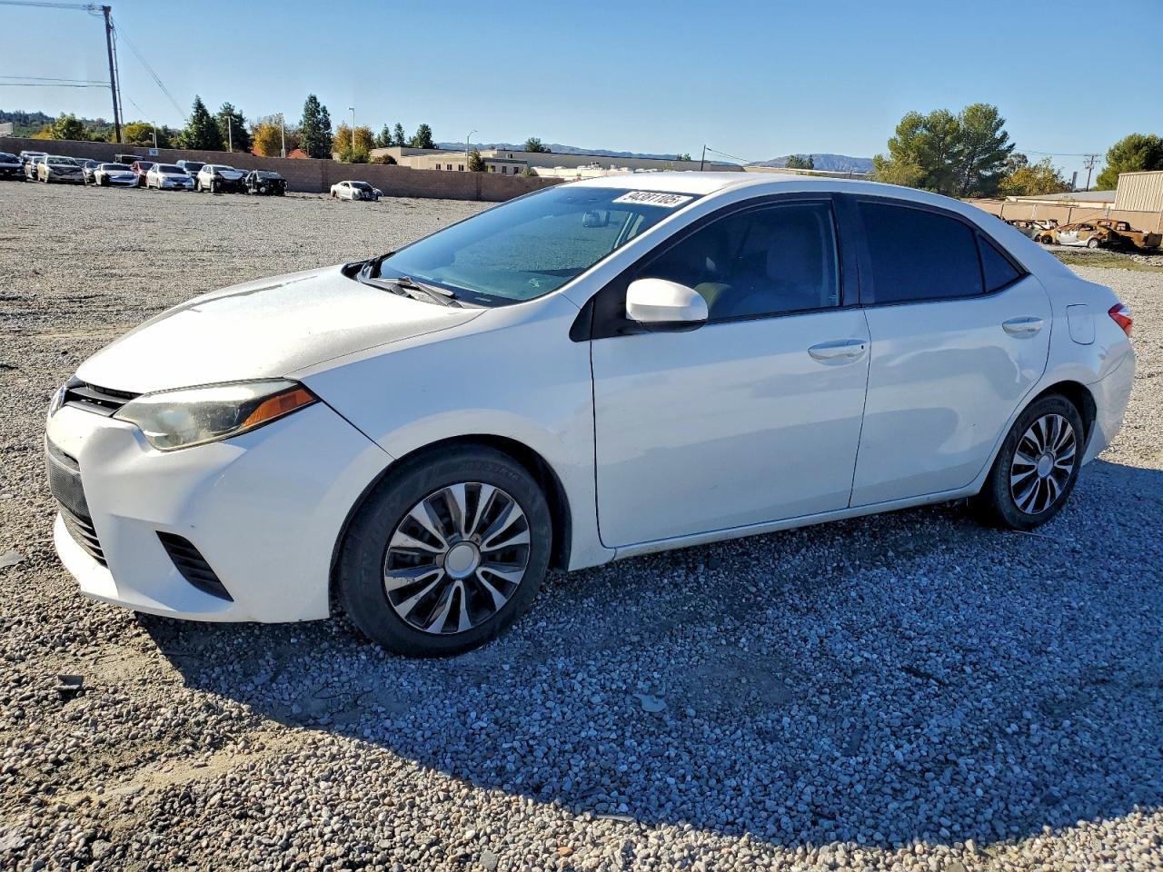 2016 TOYOTA COROLLA